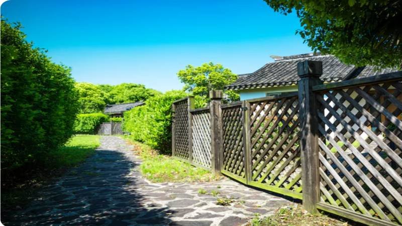 Innovative Retaining Wall Systems for Durable and Aesthetic Outdoor Spaces